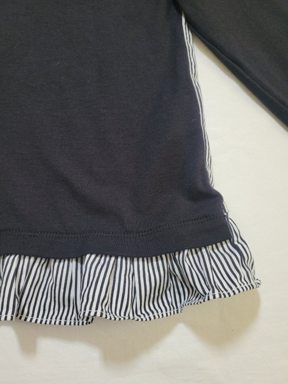 Kate Spade Broome Street Black Mixed Media Top Striped Ruffle Hem Large Coquette - Picture 6 of 9